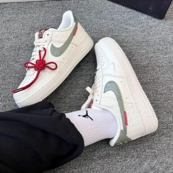 Nike Air Force 1 Low - Image 5