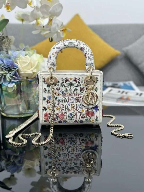 Dior Lady Dior Bag – Elegance in Every Stitch - Image 3