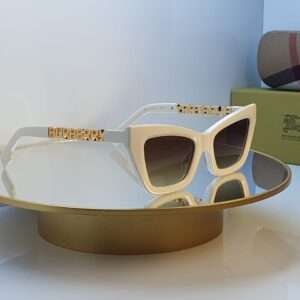 Burberry  Joni Sunglasses – Classic British Elegance with a Modern Edge