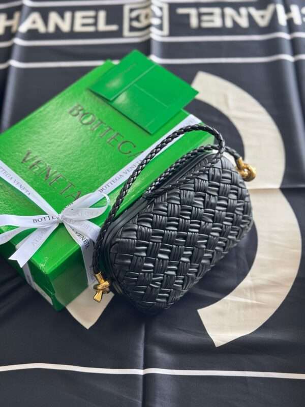 Bottega Veneta Knot Clutch Bag – Timeless Icon of Sophisticated Glamour - Image 5