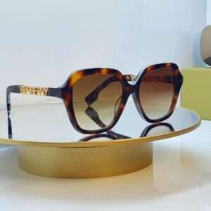 South Beach Jet Set Tortoise Sunglasses – Stylish Retro-Inspired Eyewear