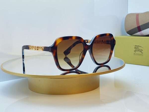 South Beach Jet Set Tortoise Sunglasses – Stylish Retro-Inspired Eyewear