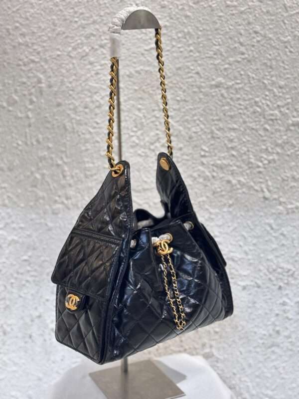 Elegant Pink Quilted Handbag – Designer-Inspired Classic Shoulder Bag with Gold Chain - Image 3