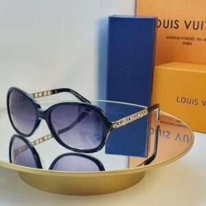 Louis Vuitton Cat-Eye Signature Sunglasses – Elegant Designer Eyewear for Women