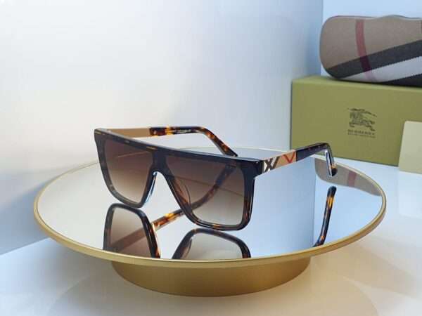 Burberry BE4181 300187 58 Sunglasses – Classic Black Frame Luxury Eyewear