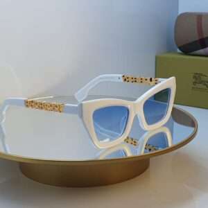2025 Trendy Square Frame Sunglasses – Oversized Fashion Shades with Custom Logo & Packaging