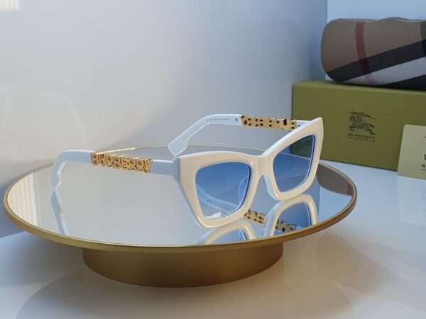 2025 Trendy Square Frame Sunglasses – Oversized Fashion Shades with Custom Logo & Packaging