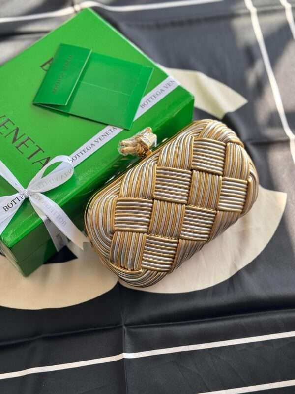 Bottega Veneta Knot Clutch Bag – Timeless Icon of Sophisticated Glamour - Image 3