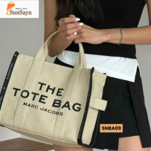 MARC JACOBS THE TOTE bag 33*27*12cm | Luxury TOTE bags for every person in Dubai UAE