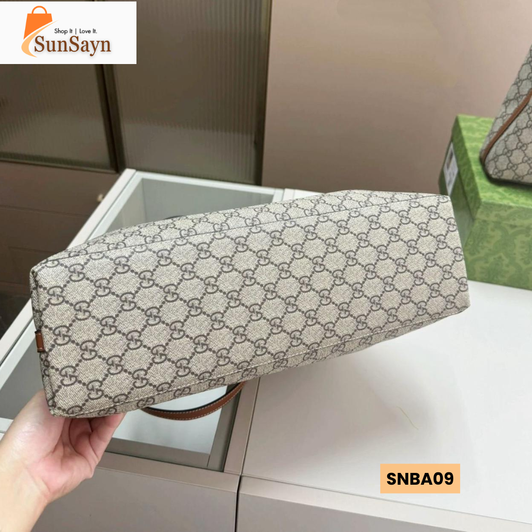 GUCCI ladies bag 38*27*12cm | Luxury ladies bag for Women in Dubai UAE - Image 4