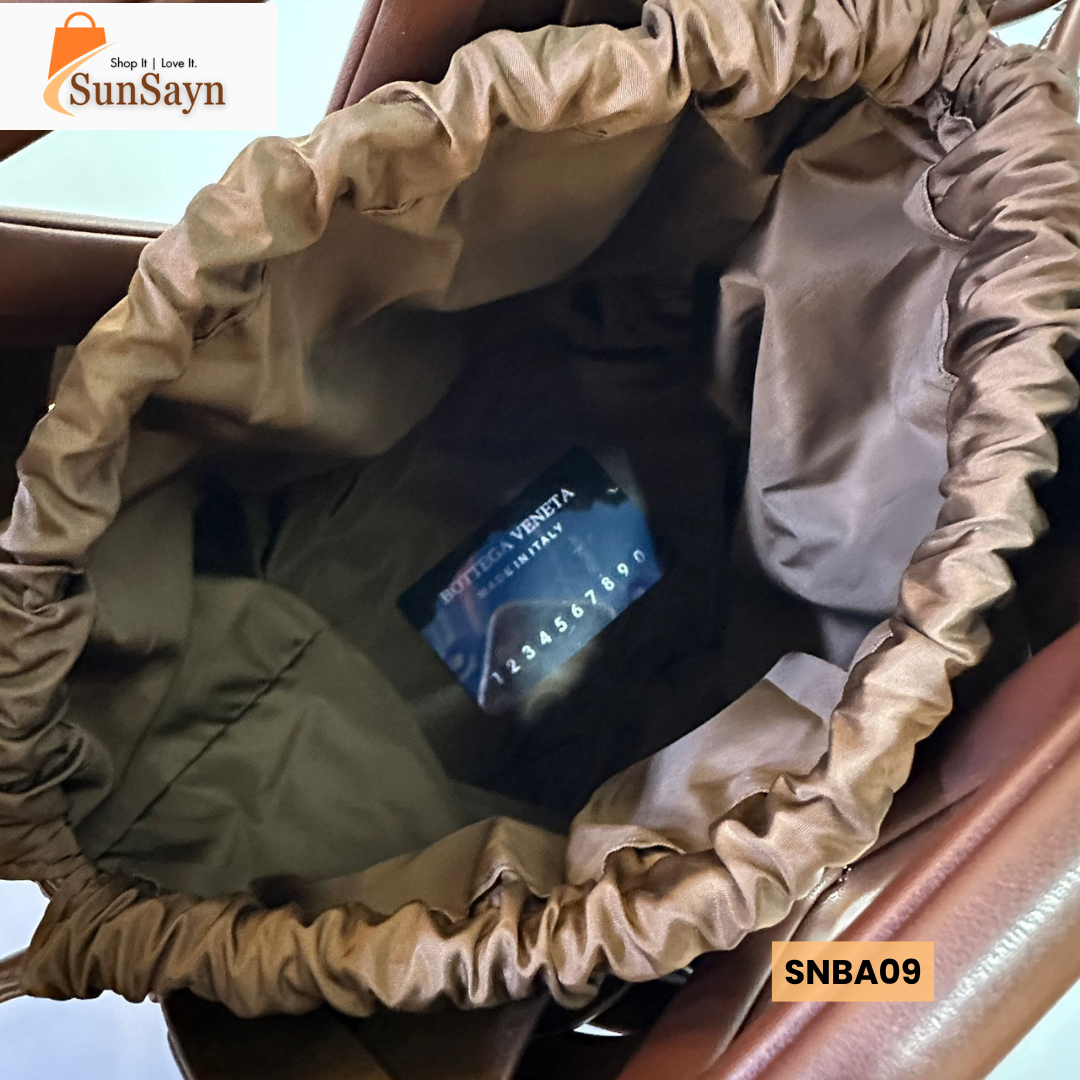 BOTTEGA VENETA ladies bag 25*25*20cm | Luxury ladies bag for Women in Dubai UAE - Image 5